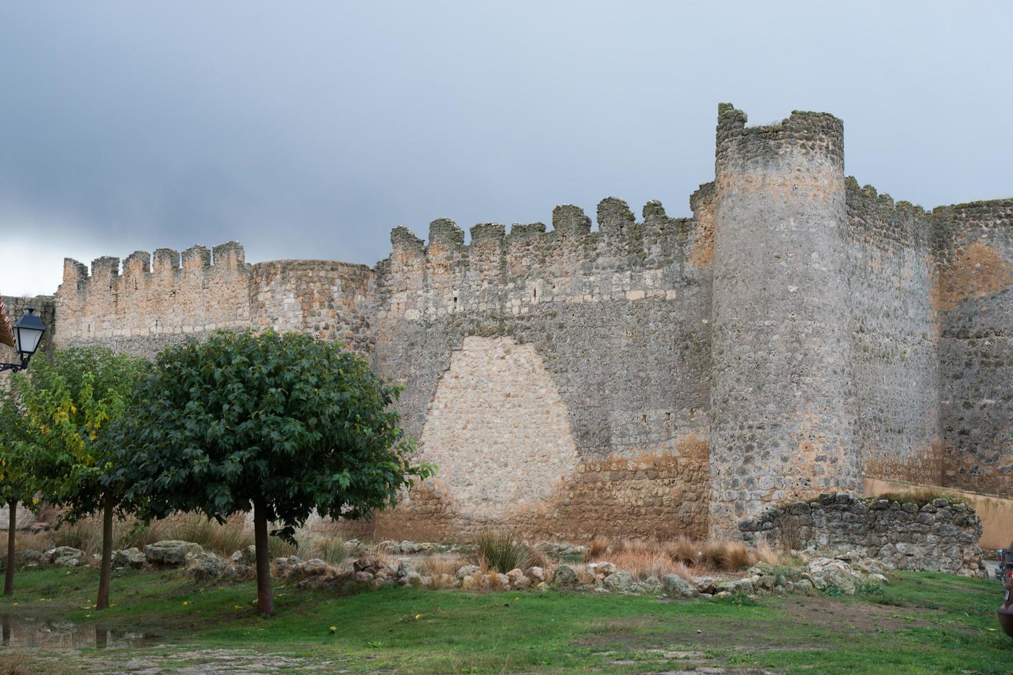 antico castello e fortezza nel Urena, valladolid foto