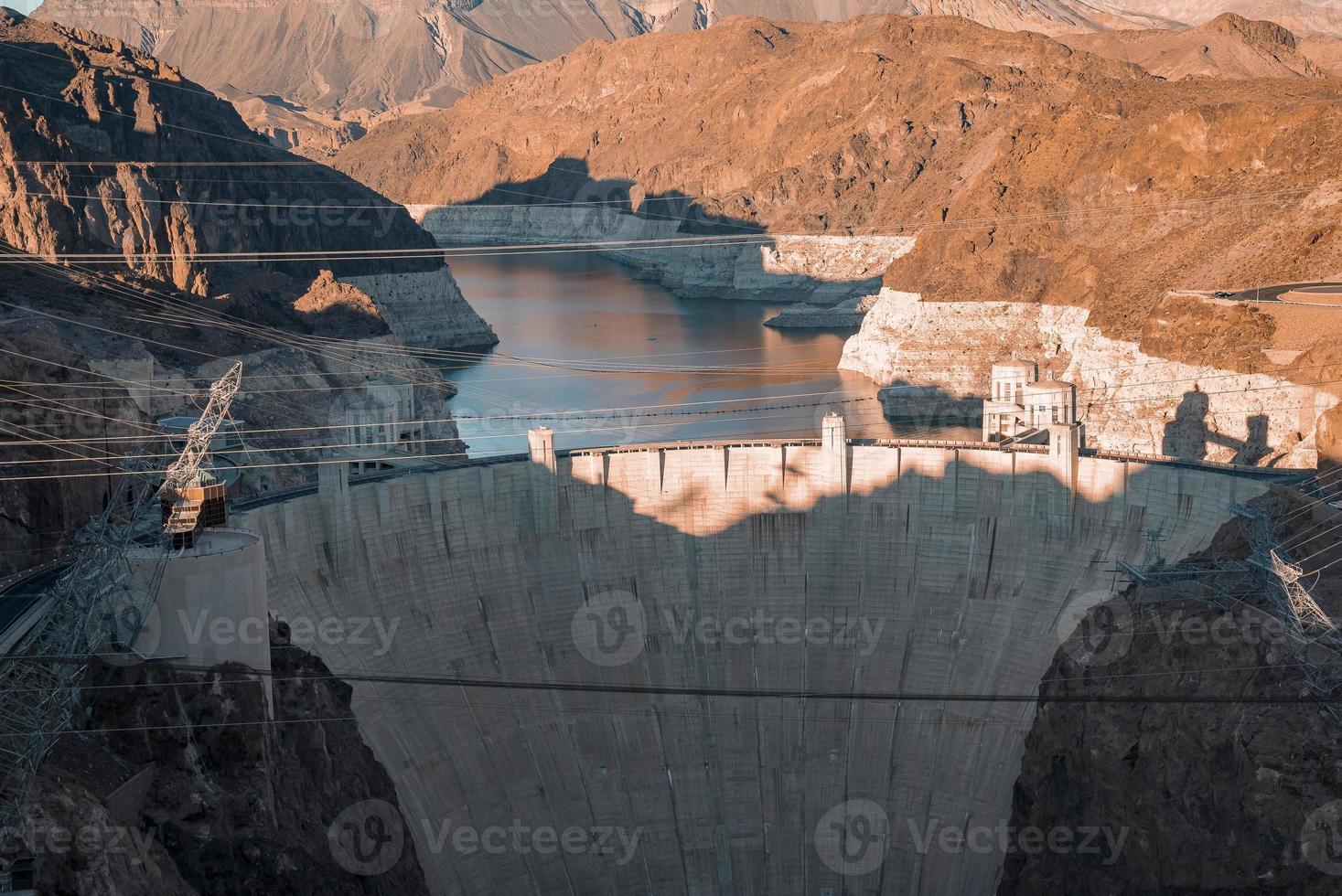 arco ponte e Colorado fiume contro montagne foto