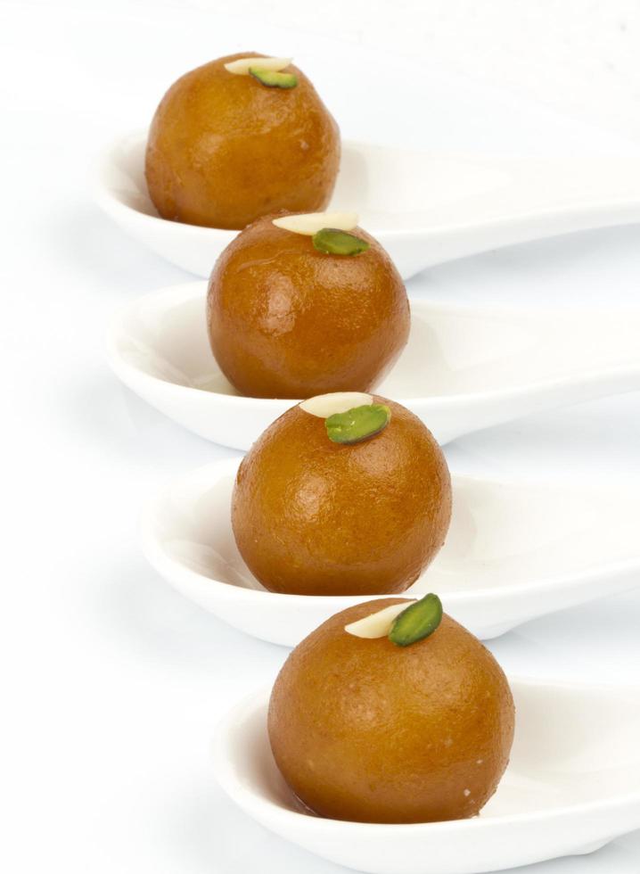 gulab jamun palline di pasta fritta foto