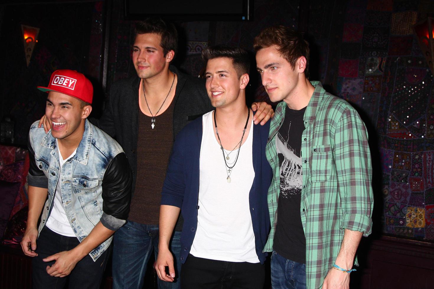 los angeles, apr 1 - carlo roberto Pena jr , giacomo maslow, logan Henderson, Kendall schmidt di grande tempo corsa a il grande tempo corsa e Vittoria giustizia estate rompere giro annuncio a il Casa di blues su aprile 1, 2013 nel ovest hollywood, circa foto