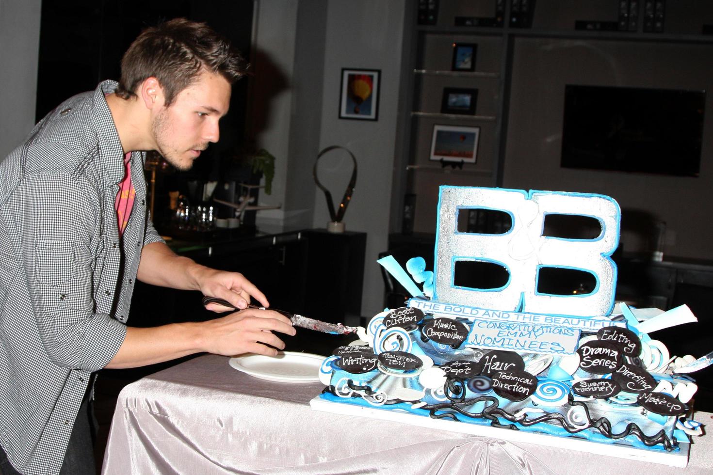 los angeles, Maggio 17 - Scott clifton a il grassetto e bellissimo celebrazione di loro emmy nomination a cbs televisione città su Maggio 17, 2011 nel los angeles, circa foto