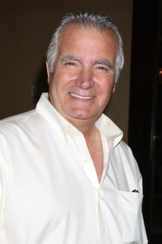 los angeles, ago 27 - John mccook frequentando il grassetto e il bellissimo fan evento 2011 a il universale sheraton Hotel su agosto 27, 2011 nel los angeles, circa foto