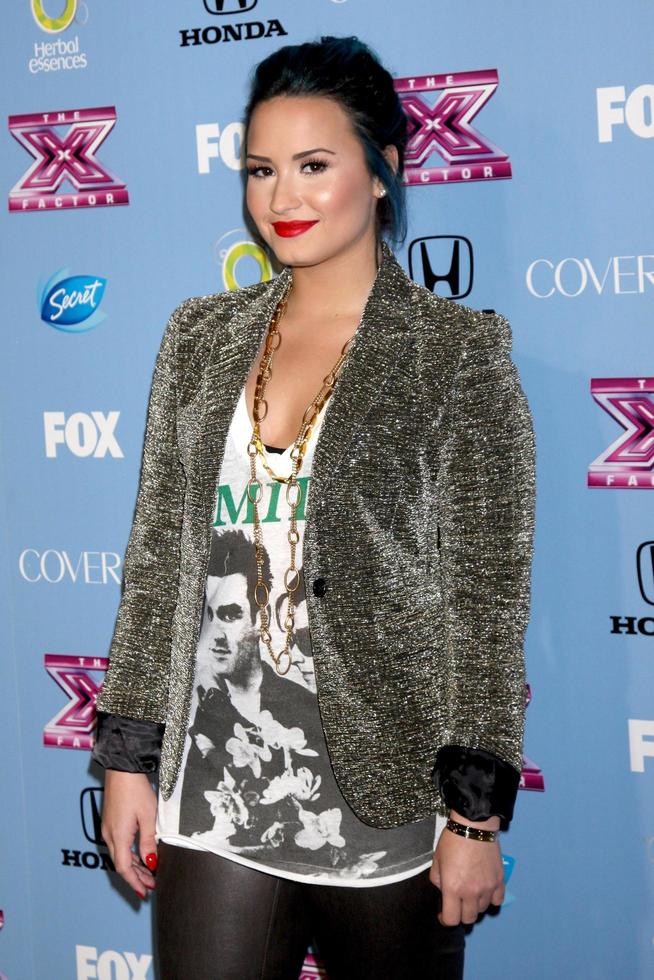 los angeles, nov 4 - demi lovato a il 2013 X fattore superiore 12 festa a sls Hotel su novembre 4, 2013 nel beverly colline, circa foto