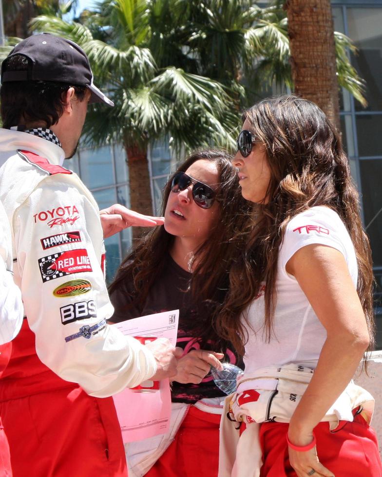 los angeles, apr 14 - adriano brody, kate del castillo, jillian reynolds a il 2012 toyota professionista celeb gara a lungo spiaggia mille dollari prix su aprile 14, 2012 nel lungo spiaggia, circa foto