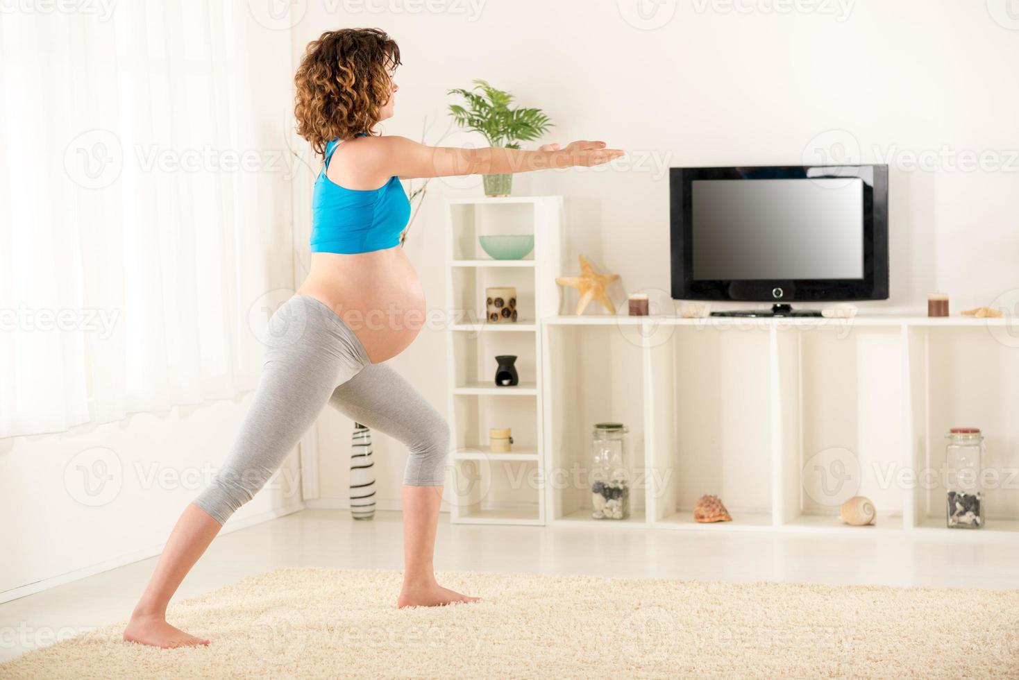 rilassante esercizi per incinta donne foto