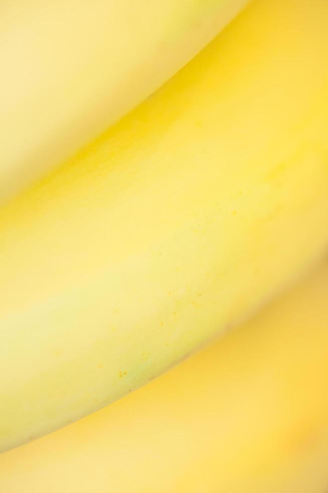 primo piano di banane gialle foto