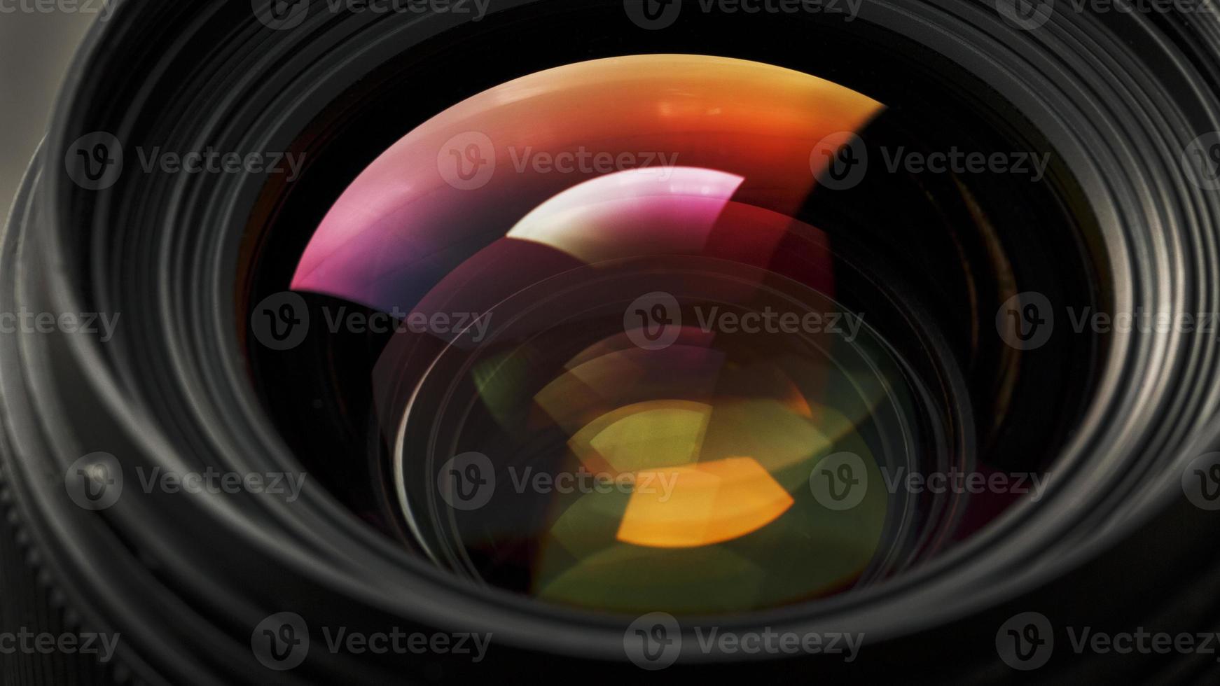 un' telecamera lente con un' bellissimo avvicinamento ottico unità come un' substrato. foto