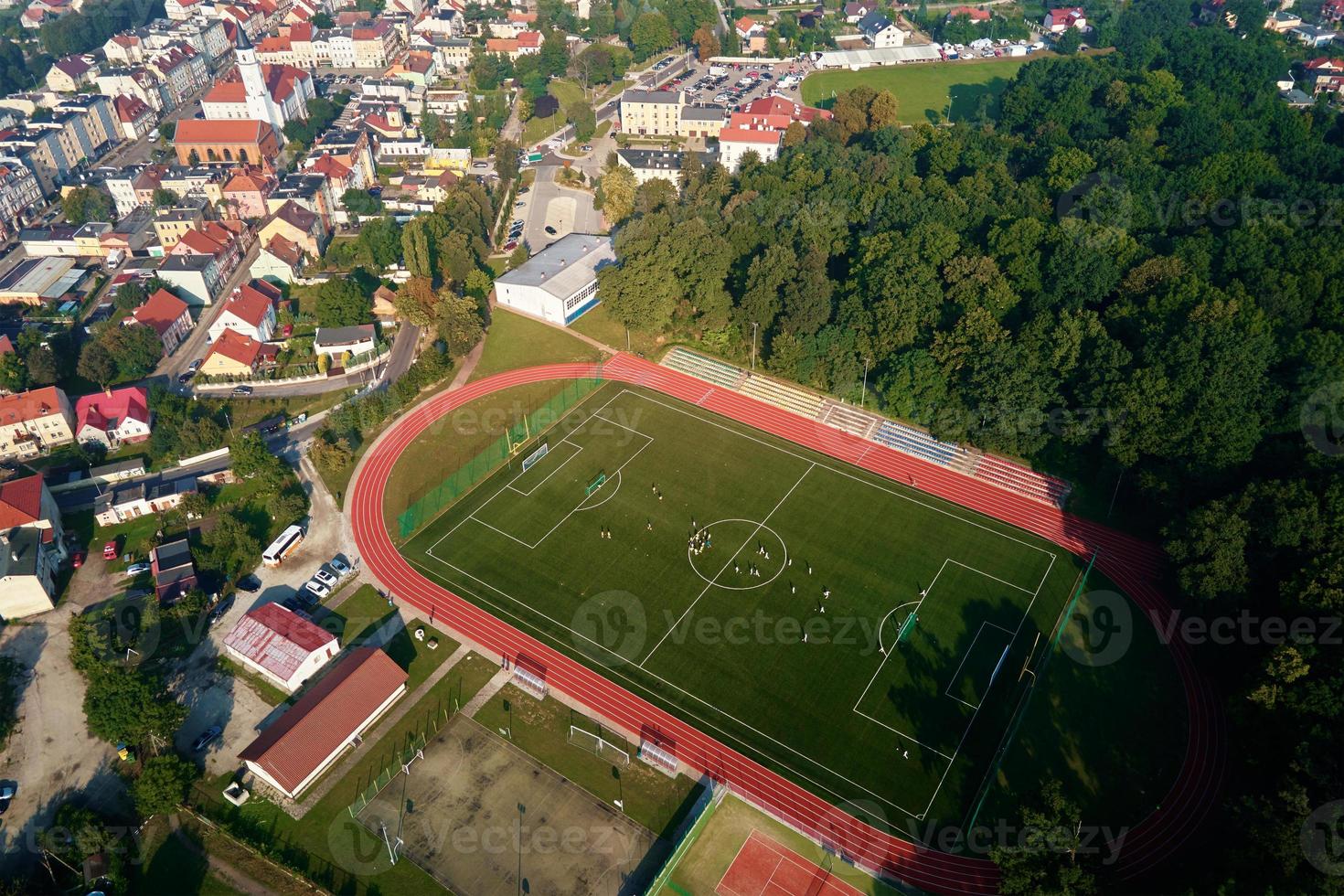 paesaggio urbano di piccolo europeo cittadina, aereo Visualizza foto