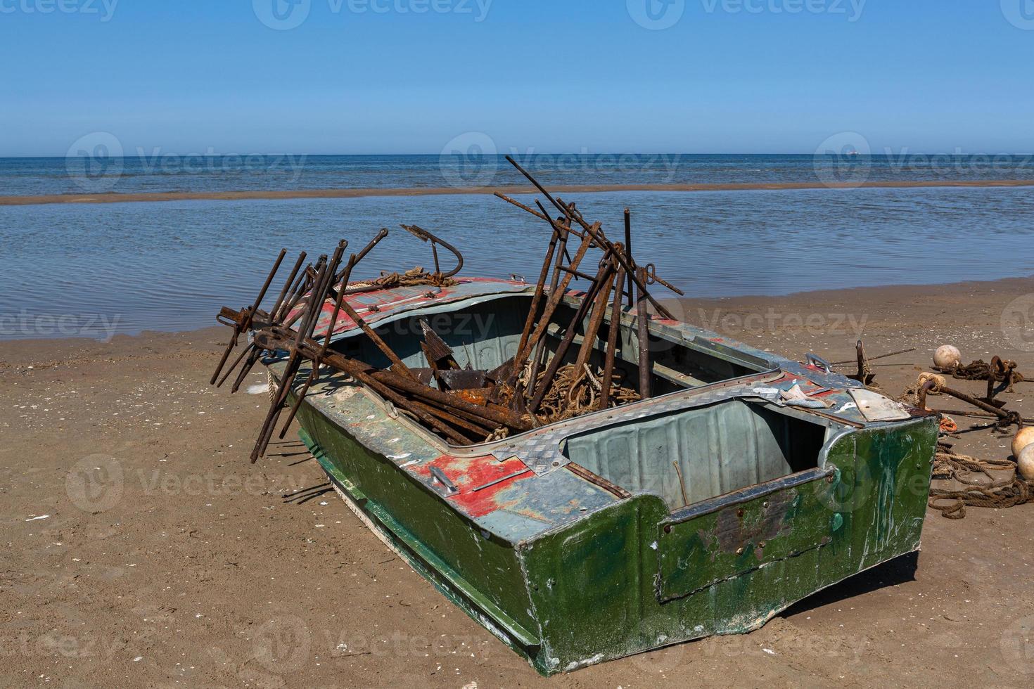 pesca Barche su il costa di il baltico mare foto