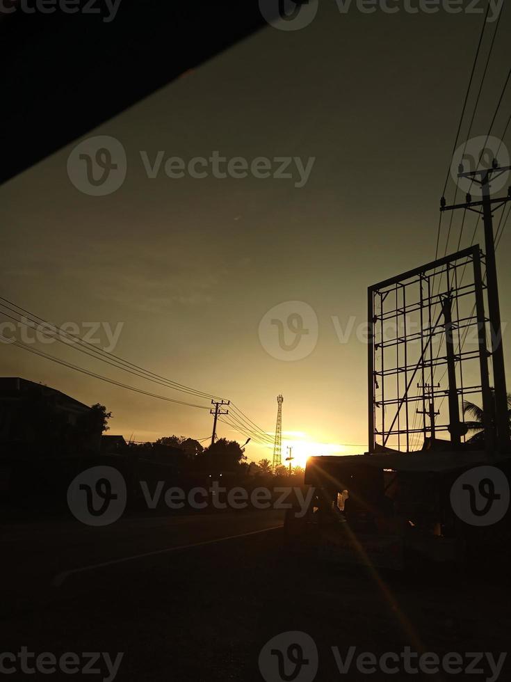 elettrico cavo Torre d'oro tramonto silhouette foto