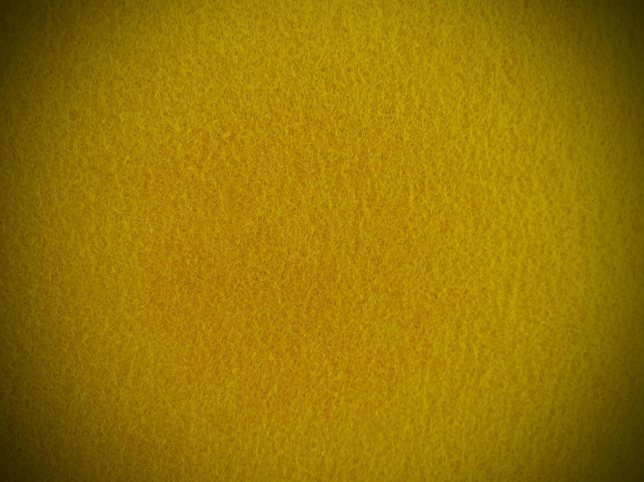 provato giallo morbido ruvido tessile Materiale sfondo struttura vicino su, poker tavolo, tennis palla, tavolo stoffa. vuoto giallo tessuto sfondo. foto