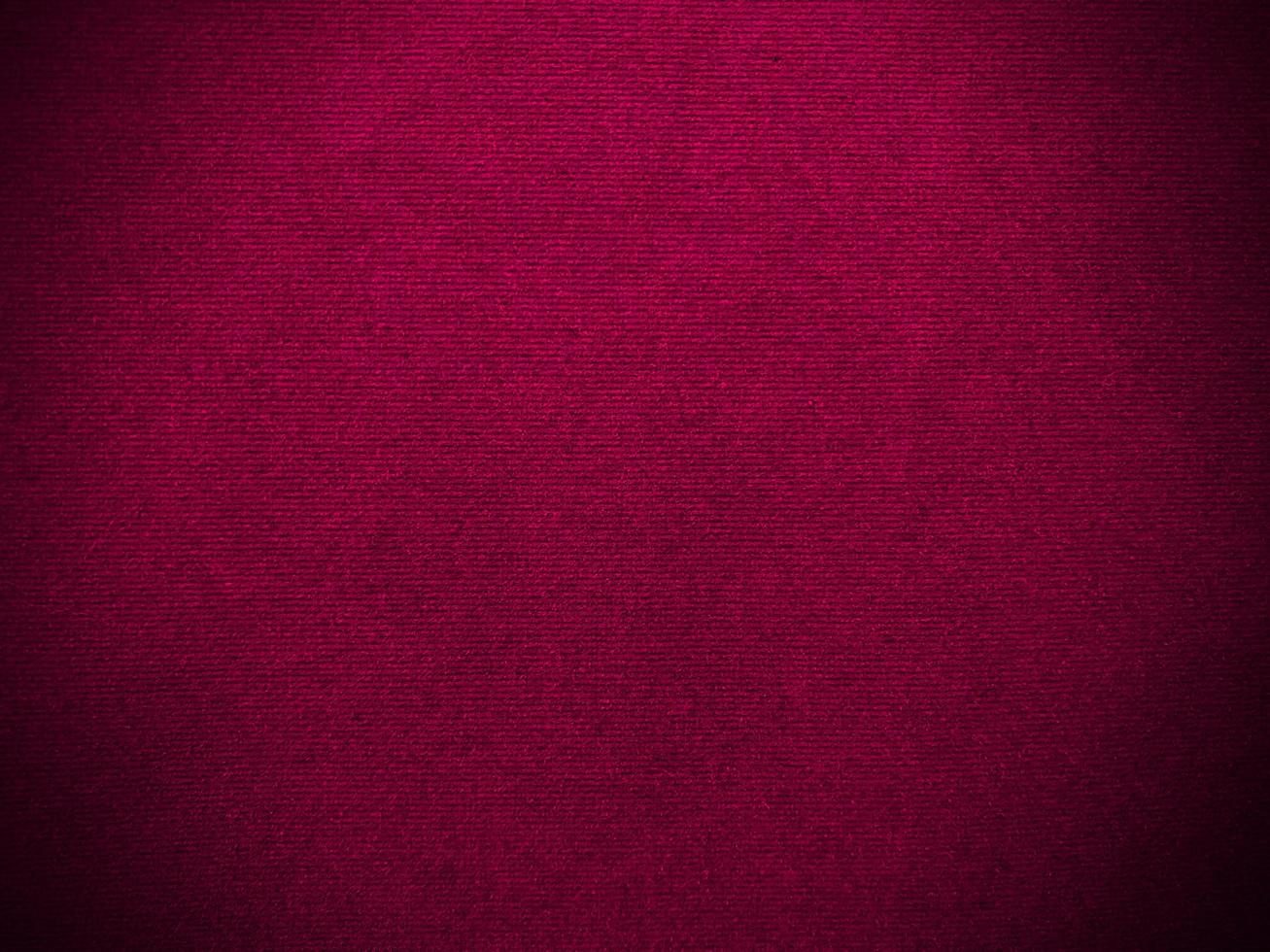 magenta velluto tessuto struttura Usato come sfondo. vuoto magenta tessuto sfondo di morbido e liscio tessile Materiale. Là è spazio per testo. foto