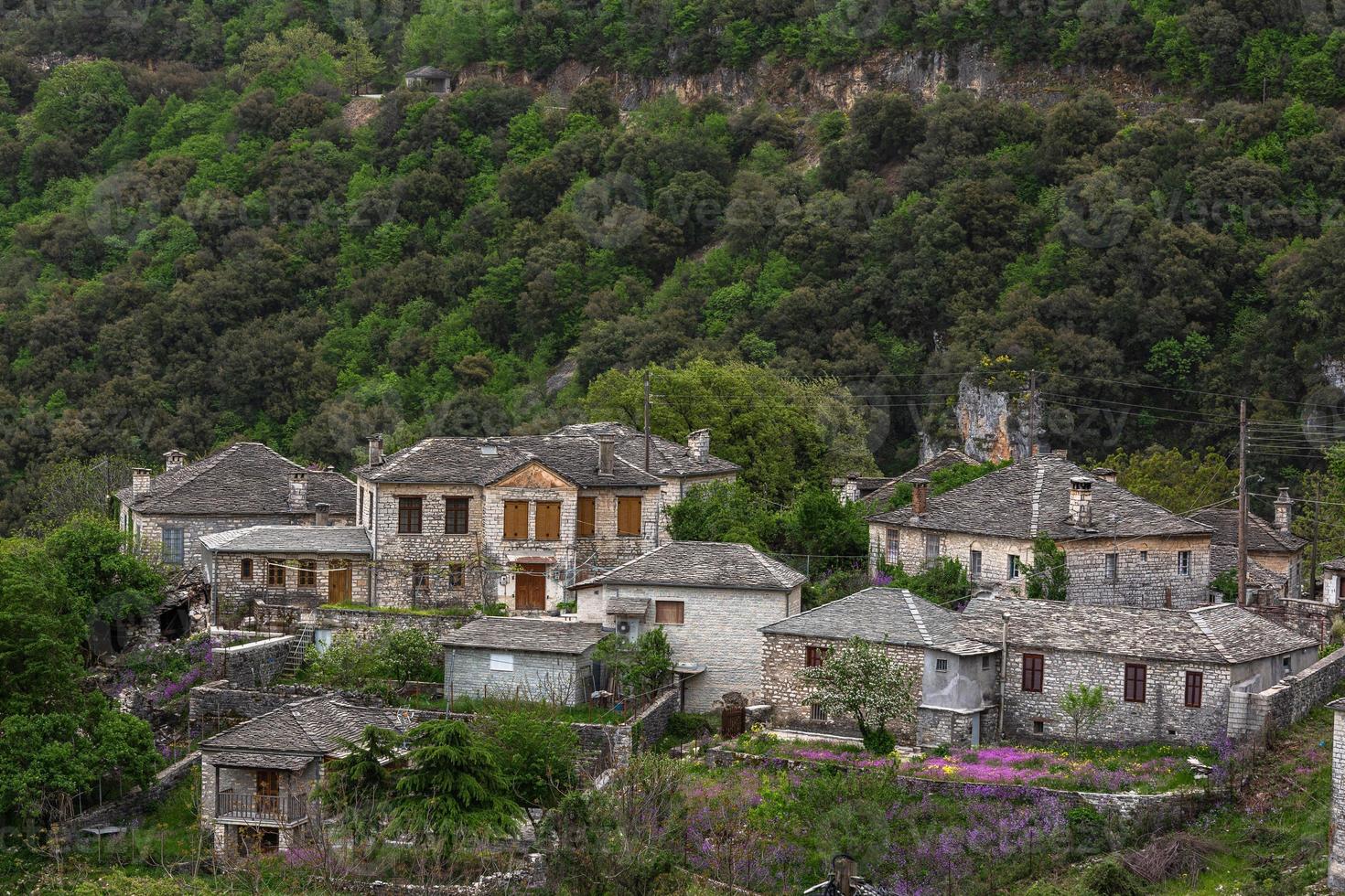 primavera paesaggi a partire dal il montagne di Grecia foto