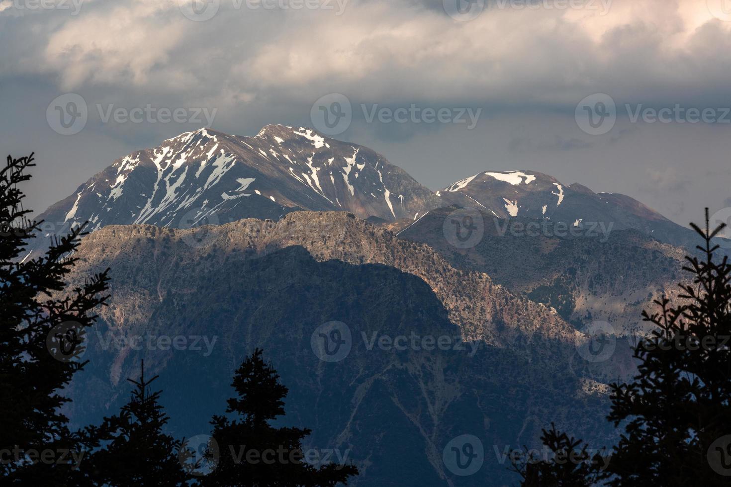 primavera paesaggi a partire dal il montagne di Grecia foto