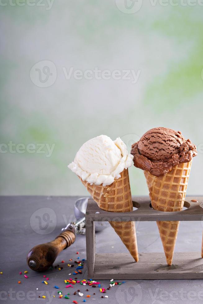 varietà di ghiaccio crema coni foto