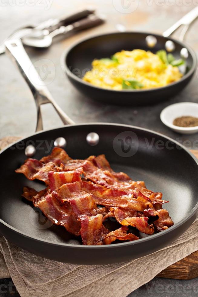 cucinato Bacon su un' tegame foto