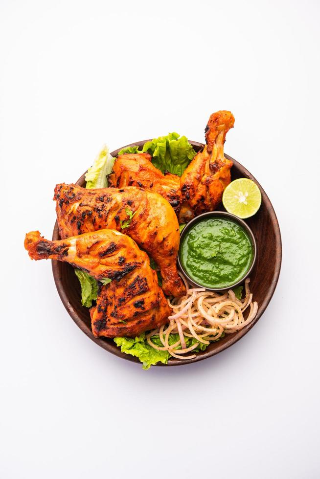 tandoori pollo è un indiano non vegetariano speziato cibo foto