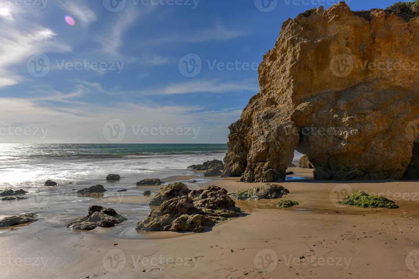 bellissimo e romantico EL matador stato spiaggia nel Malibu, meridionale California foto