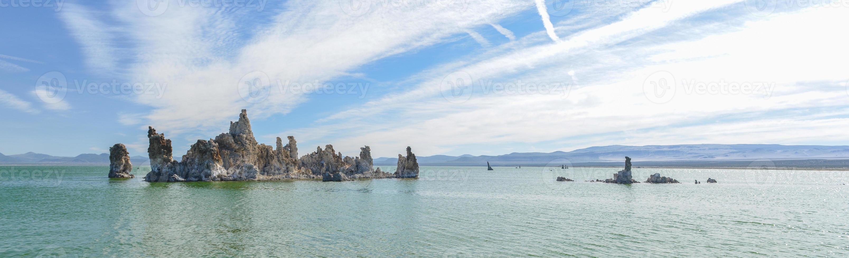 tufo formazione nel mono lago, California foto