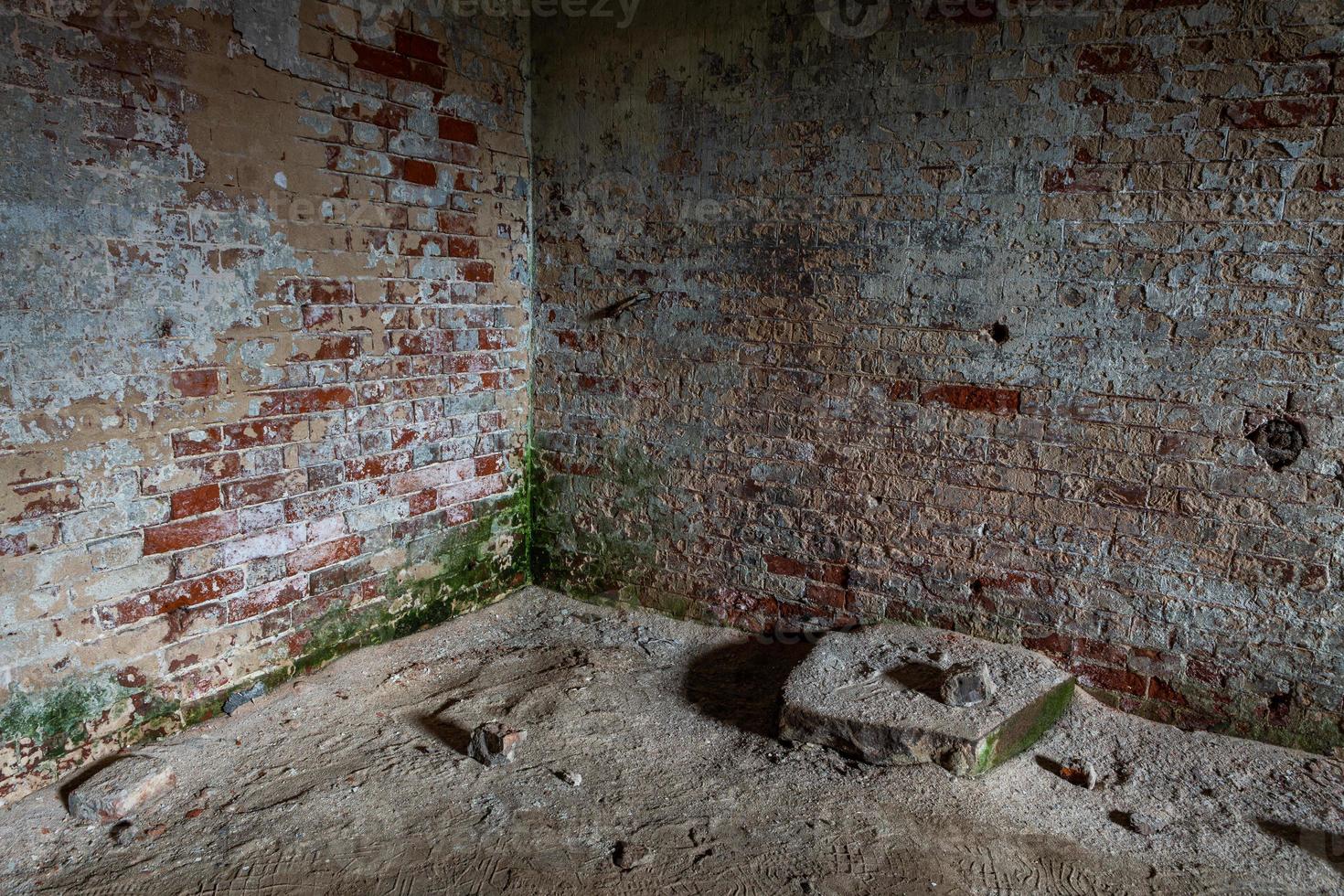 vecchio fortezza cantine nel daugavpils foto