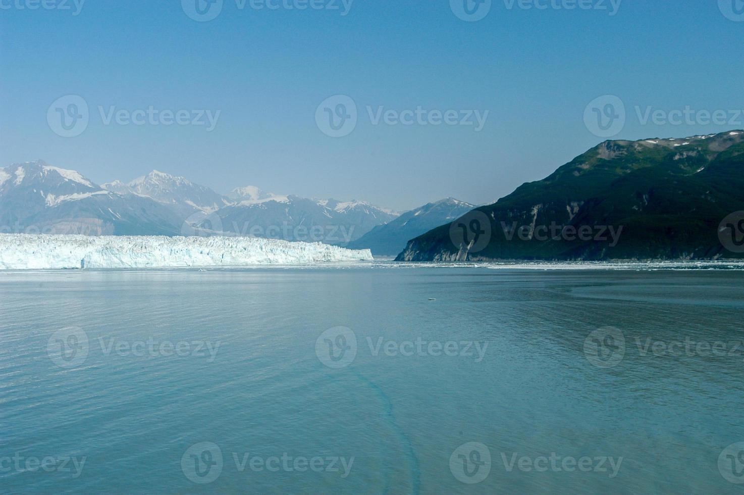 hubbard ghiacciaio collocato nel orientale alaska e parte di yukon, Canada, e di nome dopo giardiniere hubbard. foto