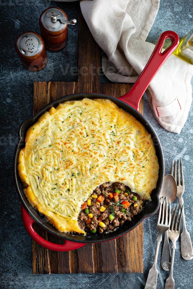 pastori torta con terra carne e patate foto