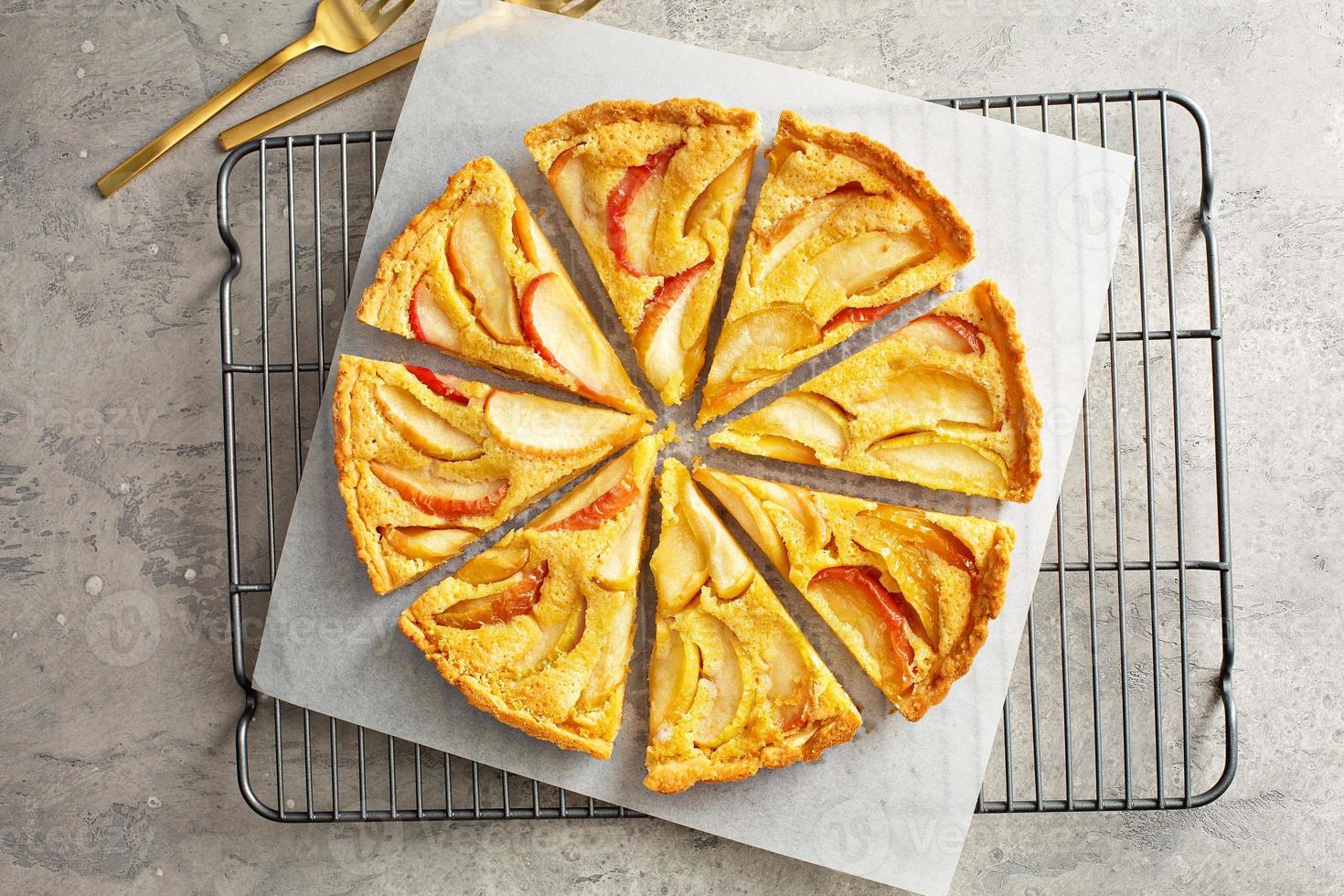 Mela crema pasticciera torta o crostata foto