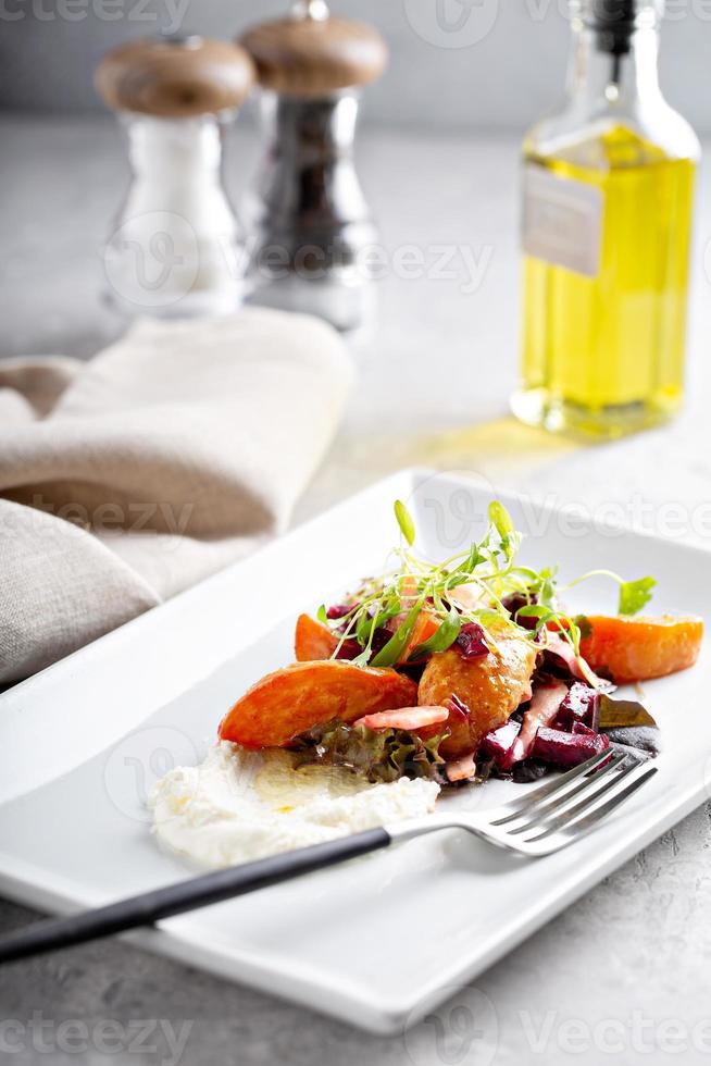 pomodoro insalata piatto foto