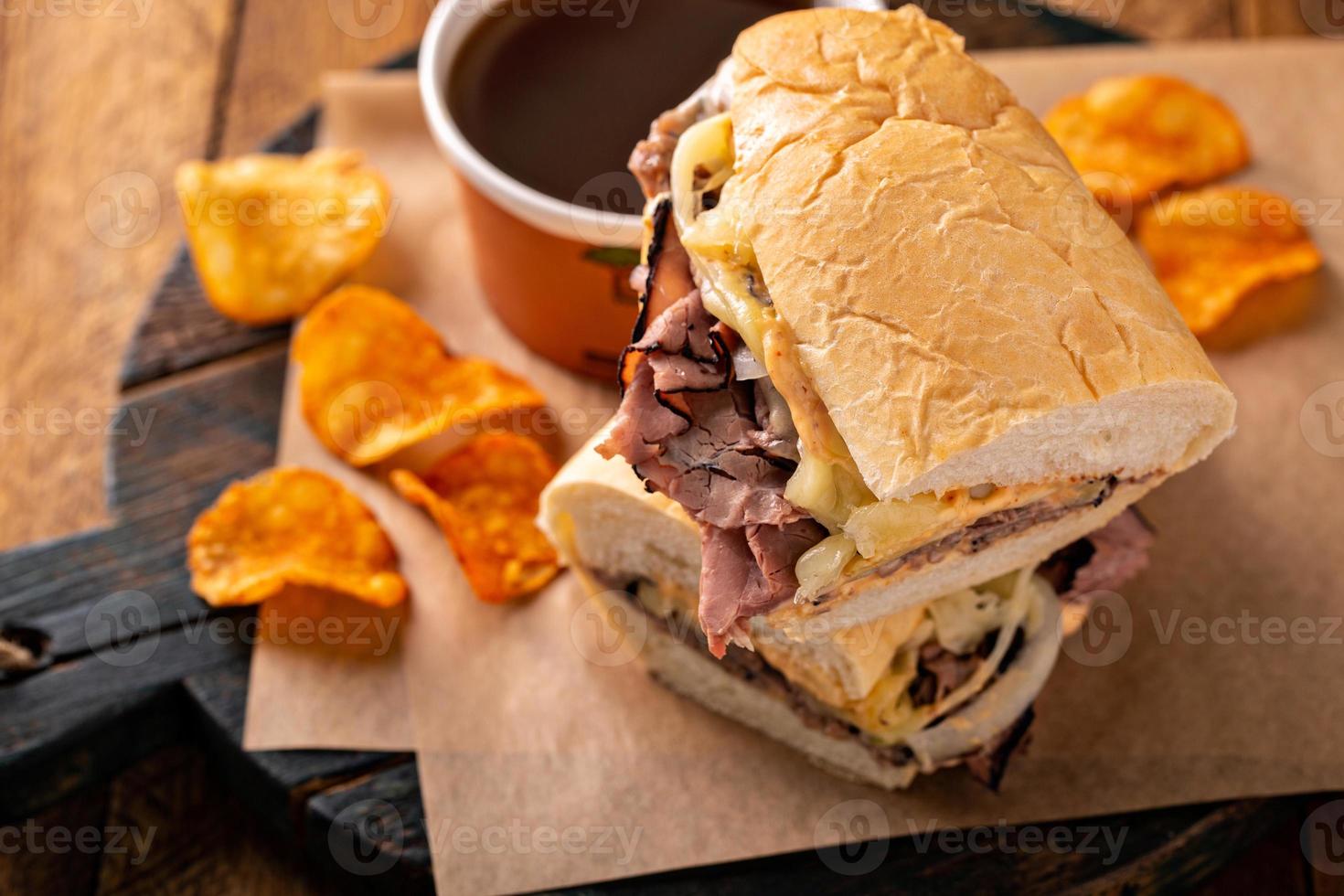 italiano Manzo Sandwich au jus nel un' ciotola foto