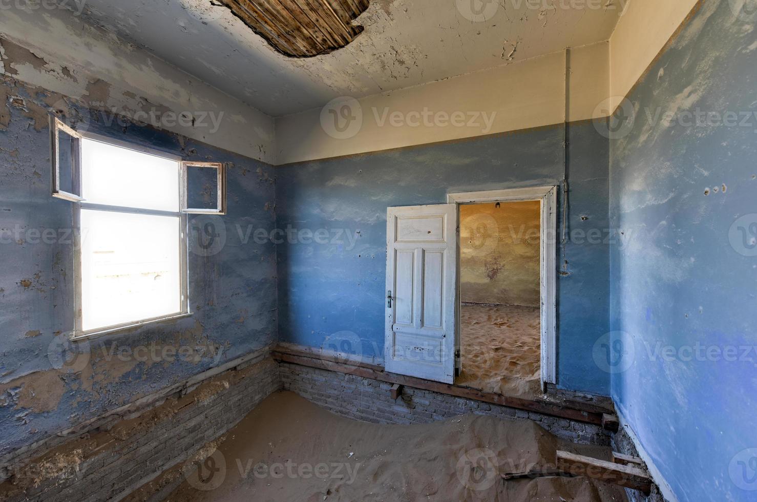 fantasma cittadina kolmanskop, namibia foto