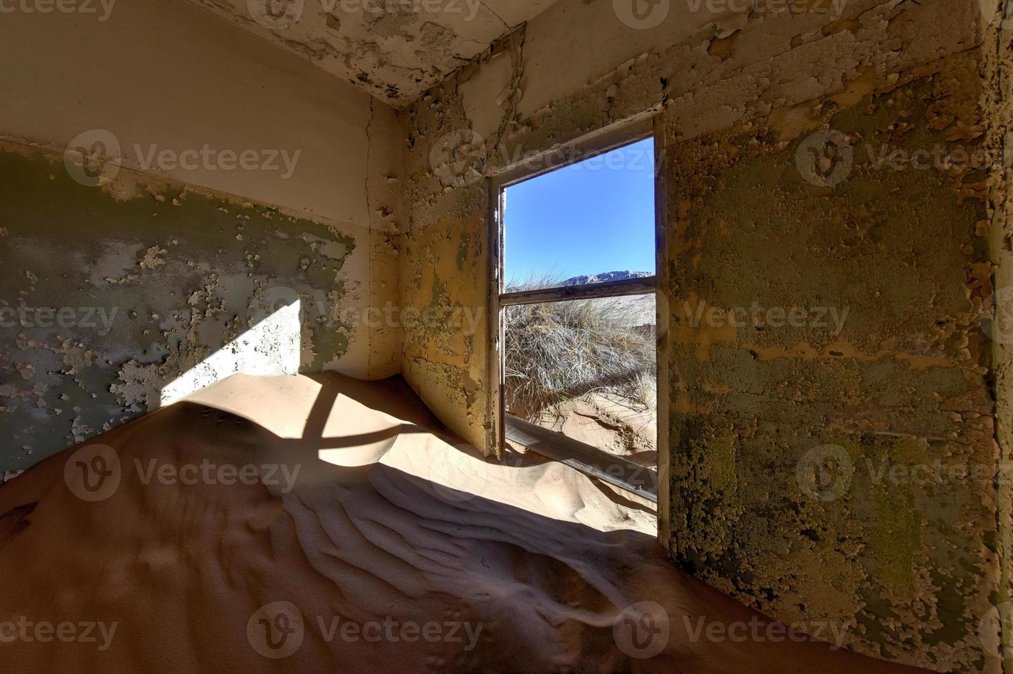 fantasma cittadina kolmanskop, namibia foto