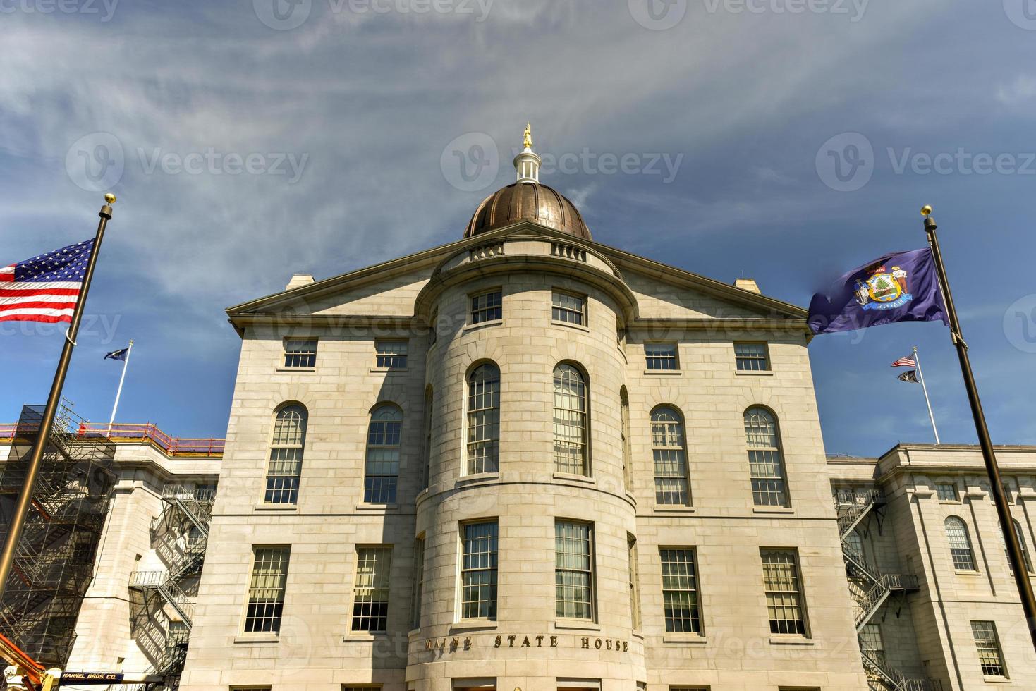 il Maine stato Casa nel augusta, Maine è il stato Campidoglio di il stato di Maine. il edificio era completato nel 1832, uno anno dopo augusta divennero il capitale di Maine. foto