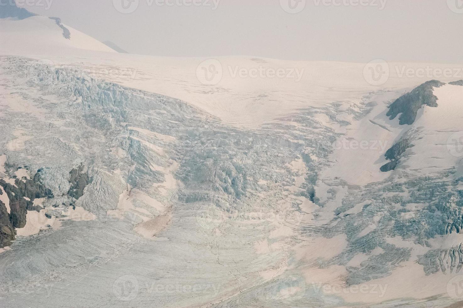 hubbard ghiacciaio collocato nel orientale alaska e parte di yukon, Canada, e di nome dopo giardiniere hubbard. foto