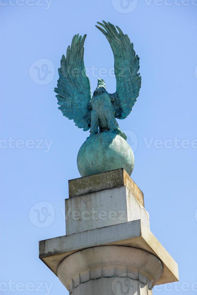 aquila monumento a il soldati e marinai memoriale arco a il mille dollari esercito plaza nel brooklyn, nuovo York città foto