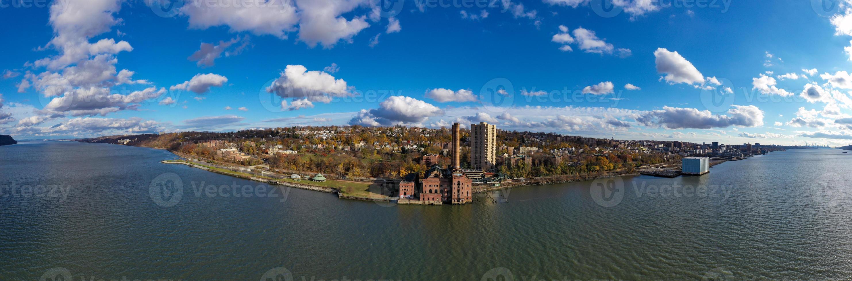 il abbandonato glenwood energia pianta nel yonkers, nuovo York progettato nel il neoromanico stile. esso era costruito a Glenwood sull'Hudson fra 1904 e 1906. foto