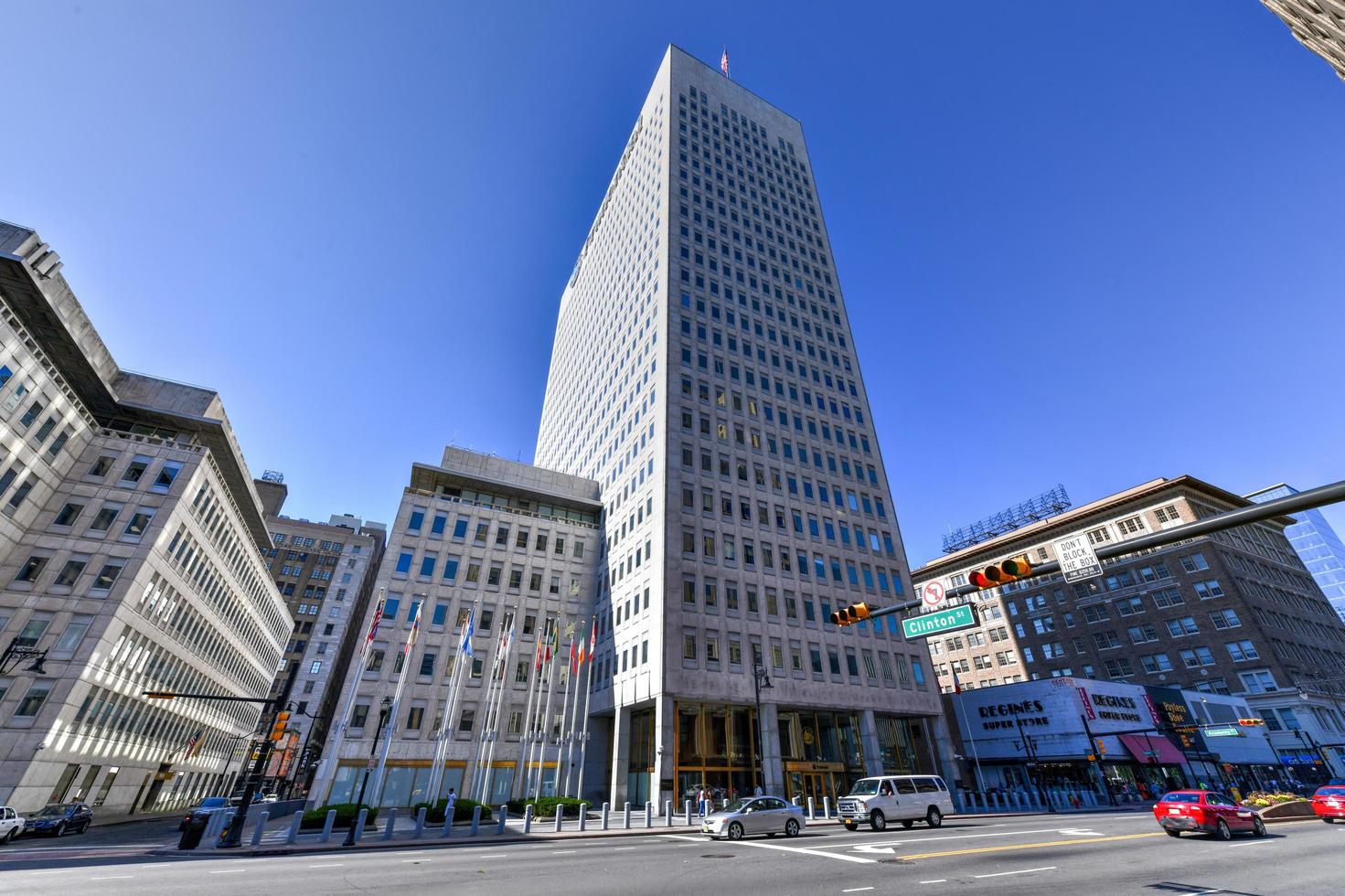 newark, nj - settembre 21, 2019 - prudenziale Torre su ampio strada nel newark, nuovo maglia. foto