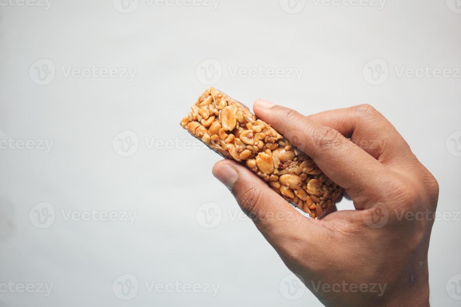 Tenere un' mandorla , Uvetta e avena proteina bar foto