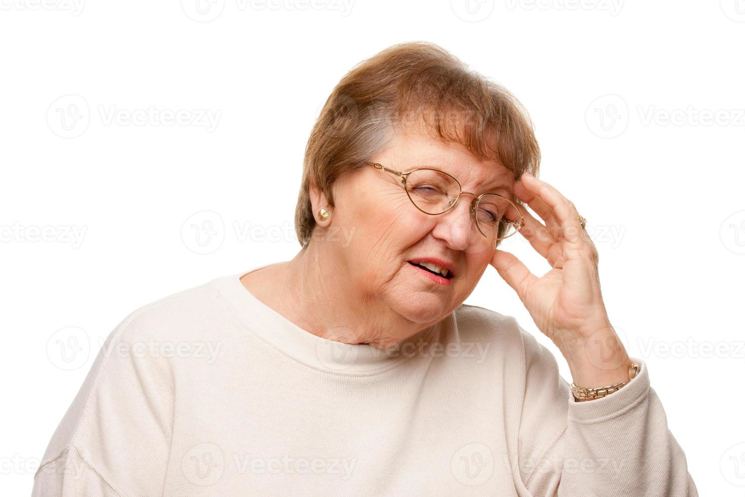 anziano donna con dolorante testa foto