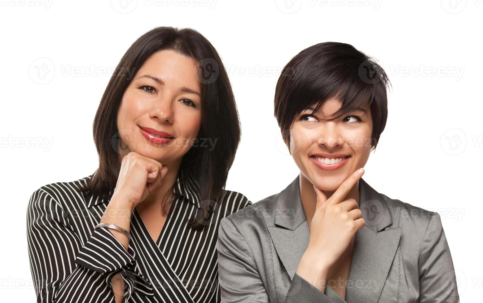 attraente multietnico madre e figlia ritratto foto