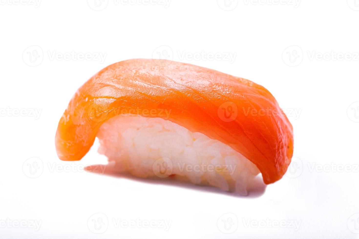 Sushi con salmone isolato su bianca sfondo foto