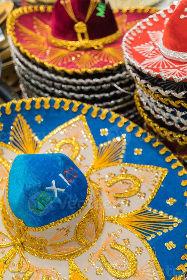 varietà di sombreros su vendita di Locale Messico fornitori foto
