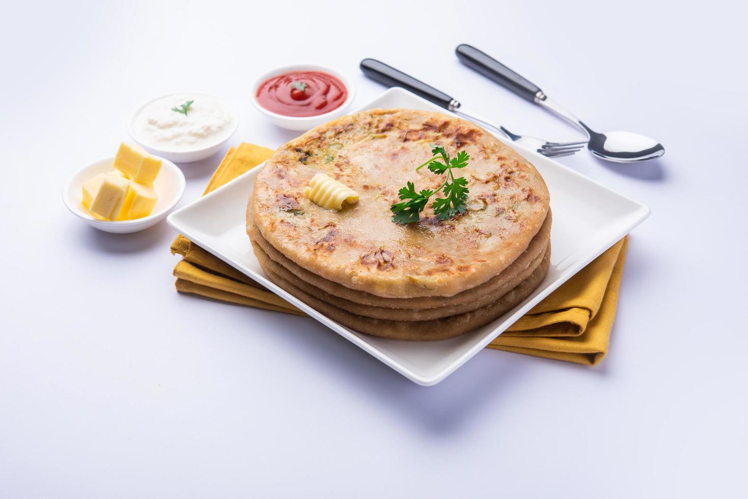 aloo gobi paratha foto