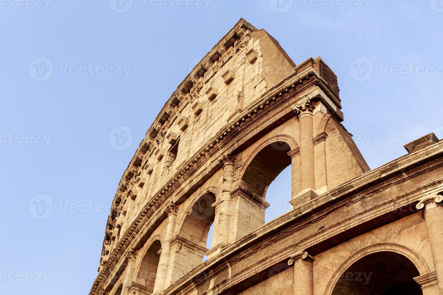 Colosseo a Roma, Italia foto