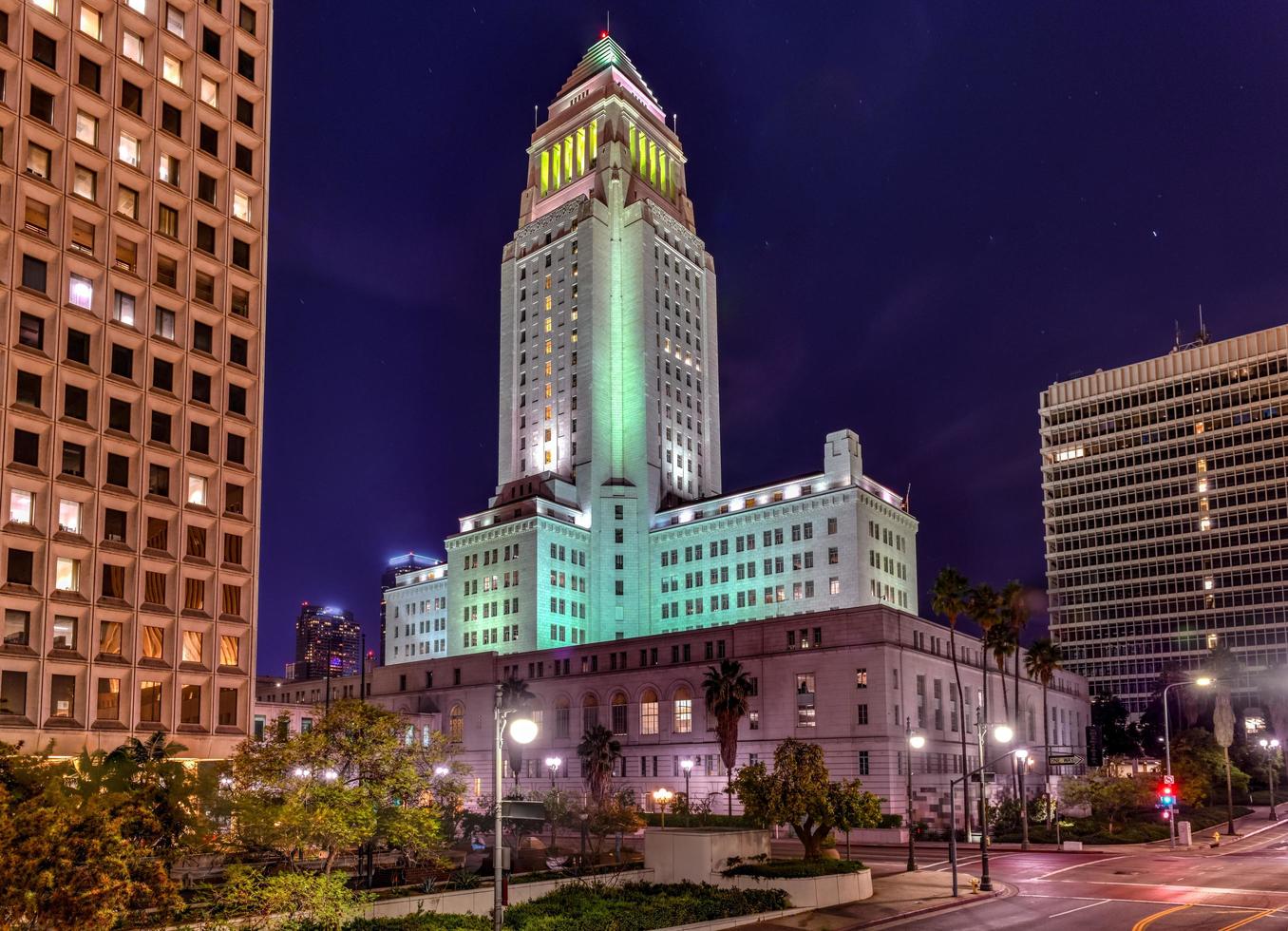 los angeles città sala edificio a notte nel California, unito stati, 2022 foto