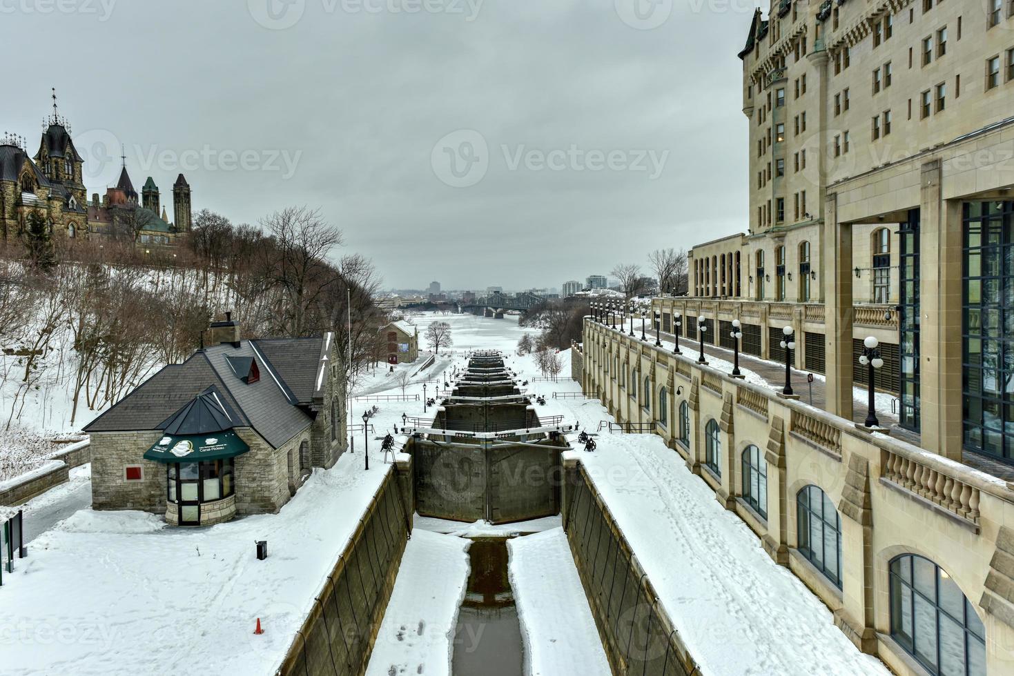 chiusa cancello su rideau canale nel inverno tempo nel ottava, Canada foto