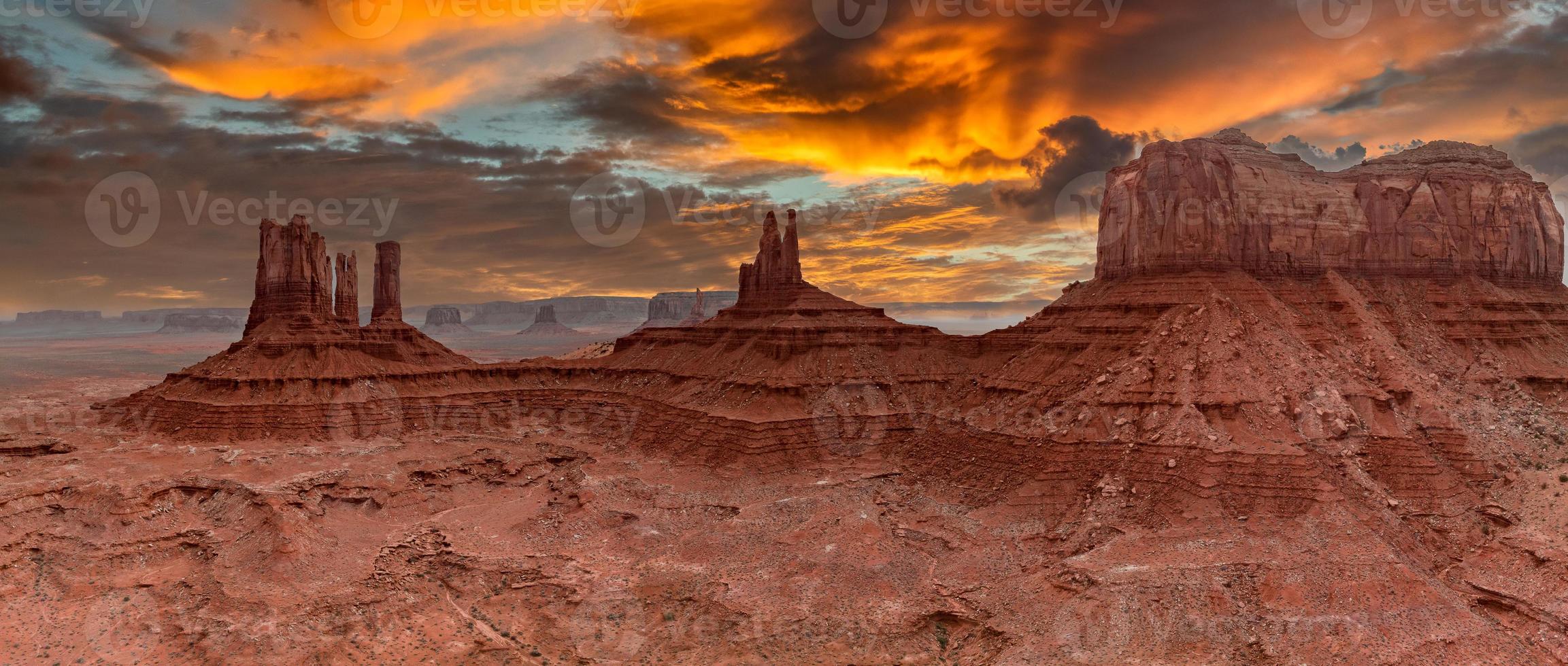 aereo Visualizza di il roccia formazioni nel il monumento valle. foto