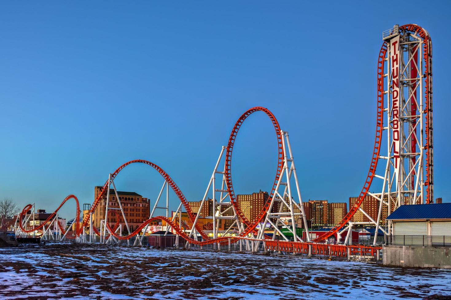 fulmine montagne russe nel coney isola, brooklyn, nuovo York città, 2022 foto