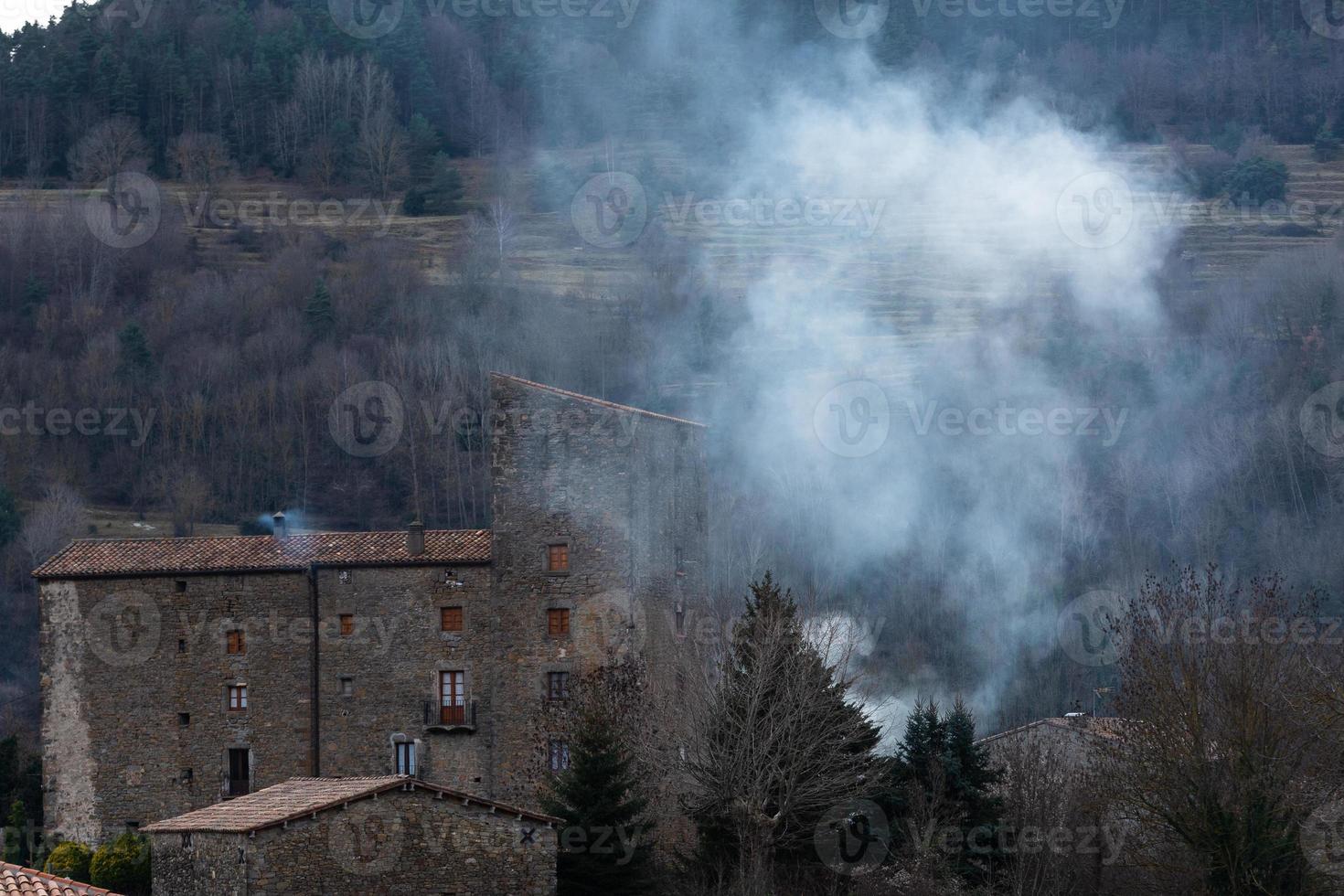 strade e visualizzazioni di un' piccolo spagnolo cittadina foto