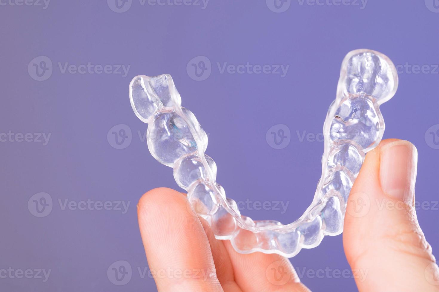 ortodontico trattamento, invisibile bretelle, nuovo ortodontico tecnologia, occlusale stecca foto