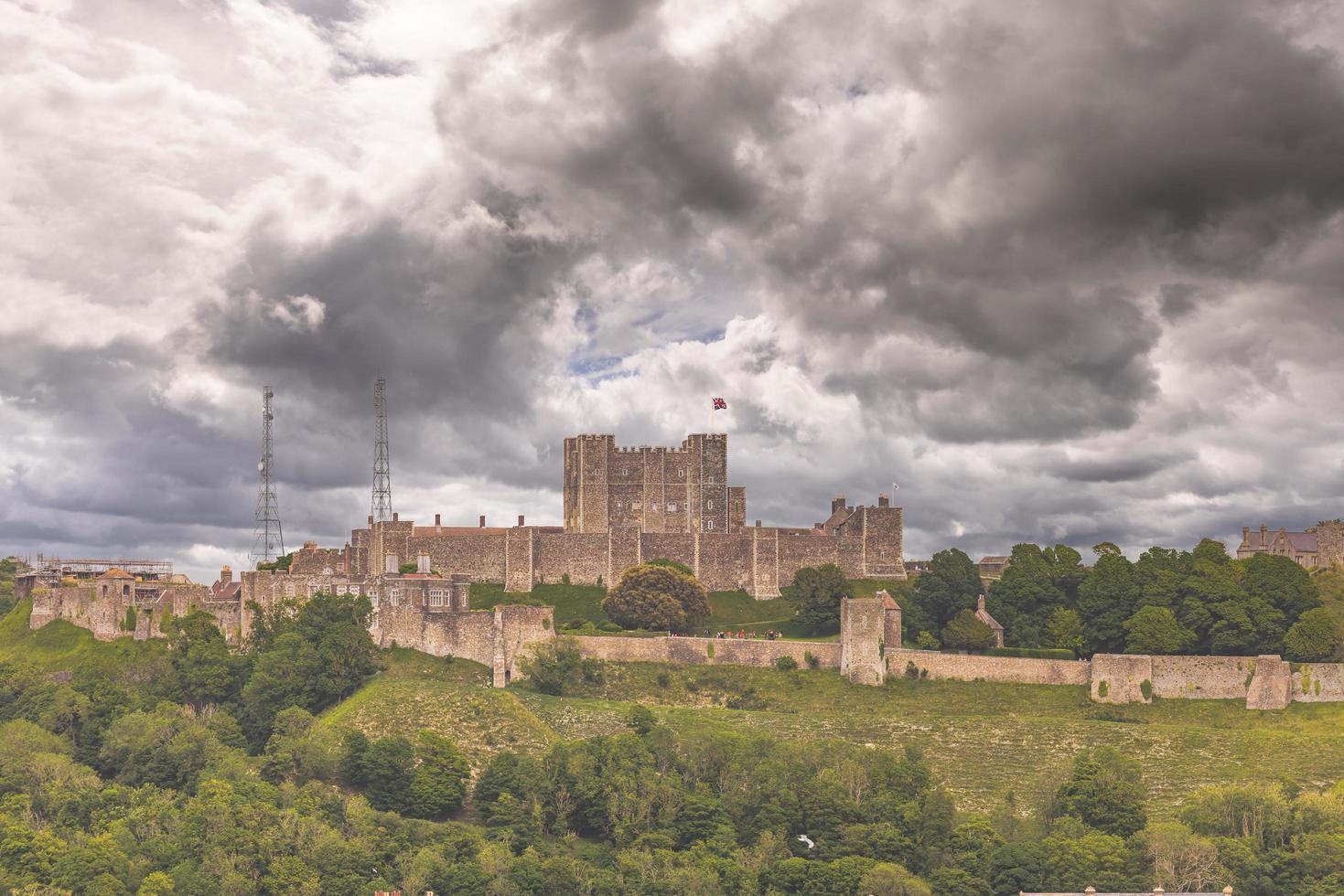 il potente castello di dover nel Kent, Inghilterra. foto
